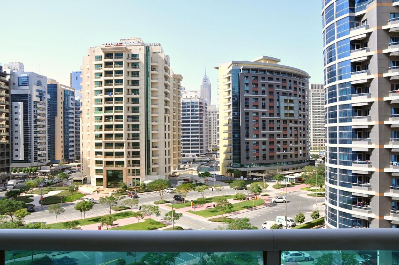 Care Holiday Homes Apartments Barsha Heights Dubai Esterno foto