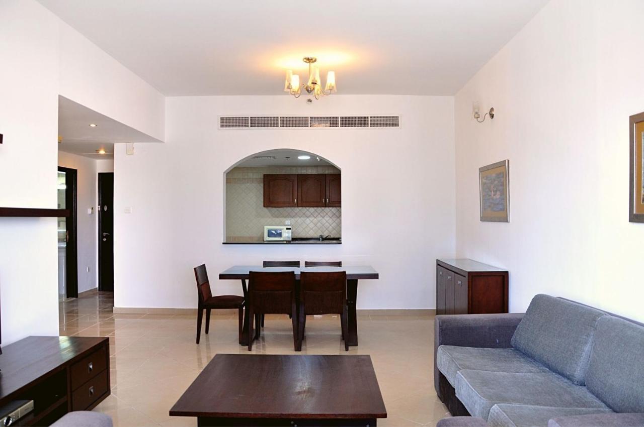 Care Holiday Homes Apartments Barsha Heights Dubai Esterno foto