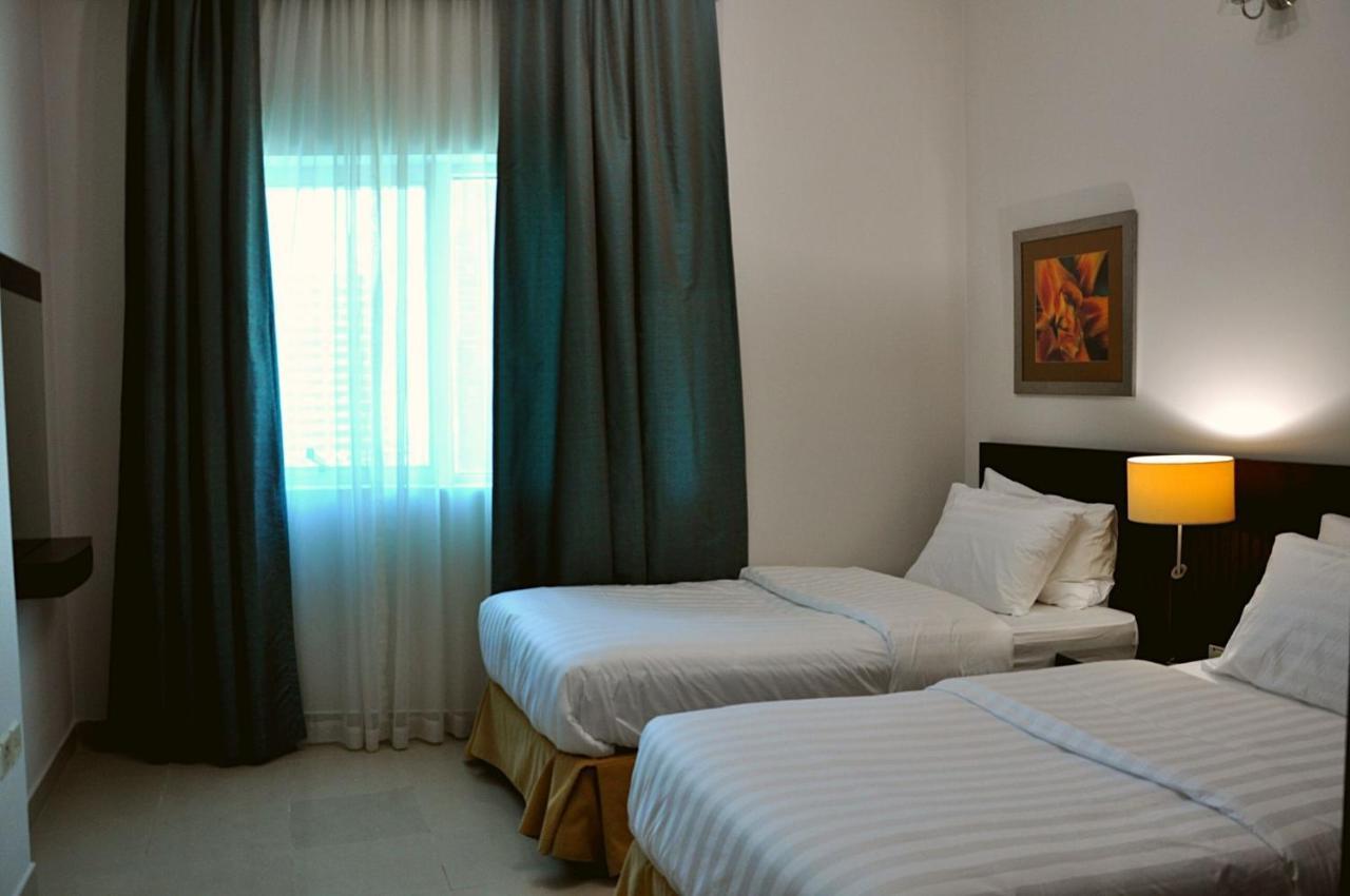 Care Holiday Homes Apartments Barsha Heights Dubai Esterno foto
