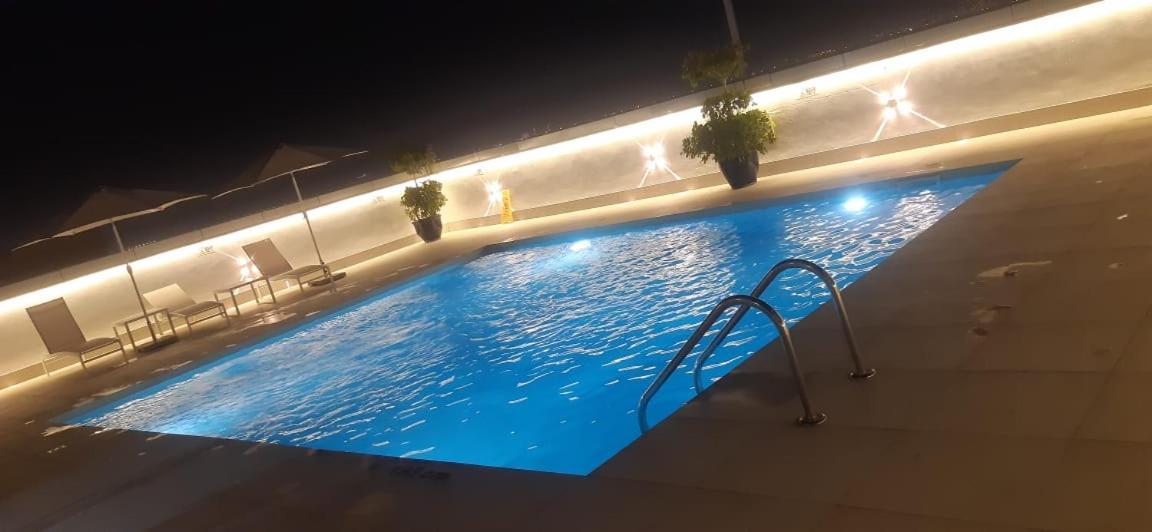 Care Holiday Homes Apartments Barsha Heights Dubai Esterno foto